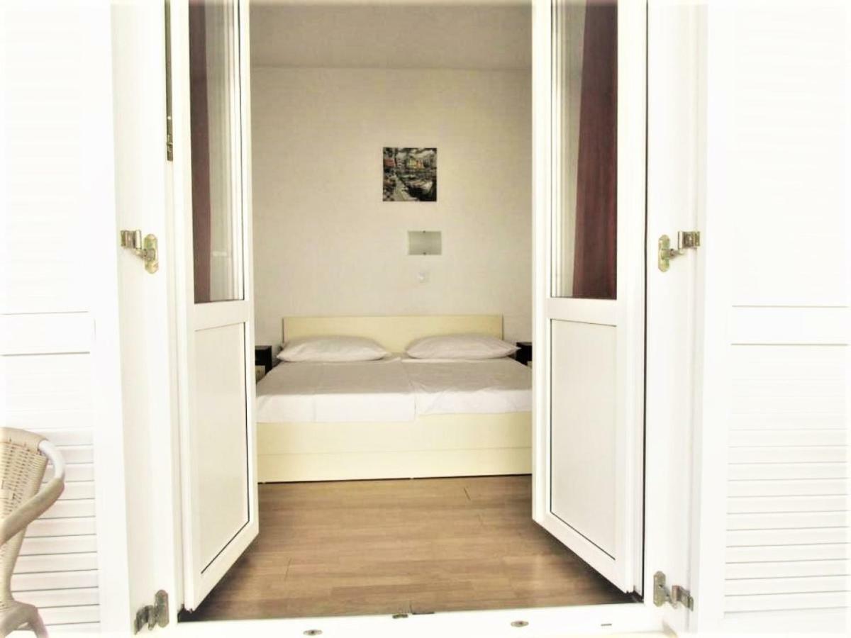 Villa Mily Baska Voda Room photo